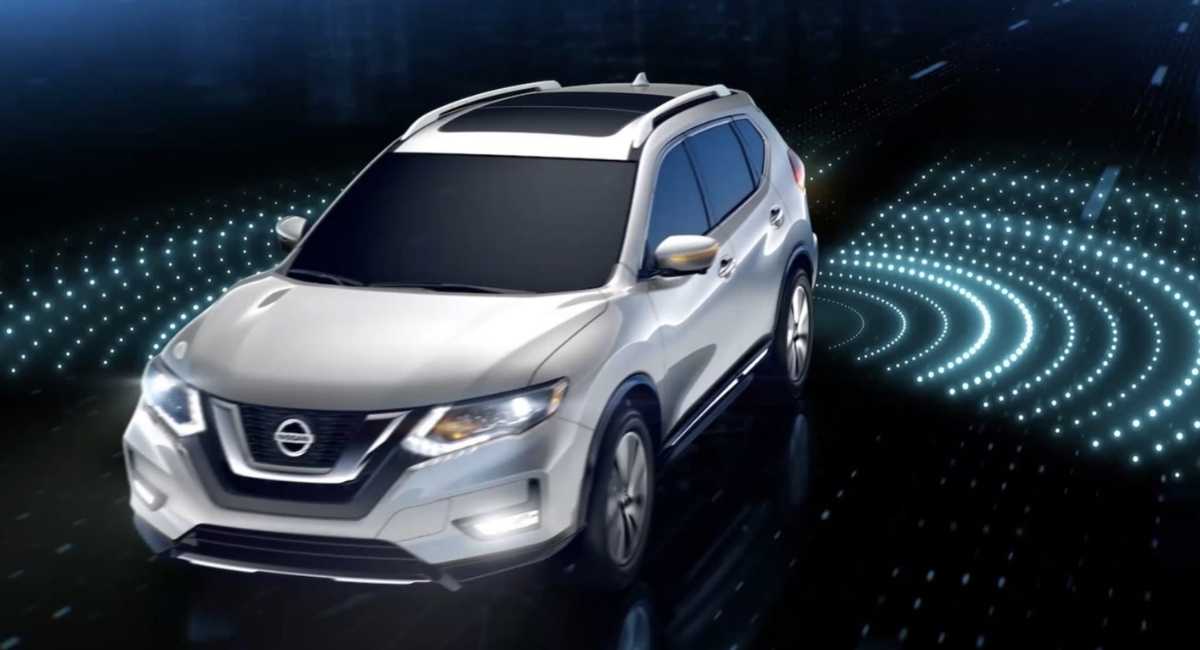 Nissan ProPILOT Assist: un sistema de conducción semiautónoma con manos y ojos.